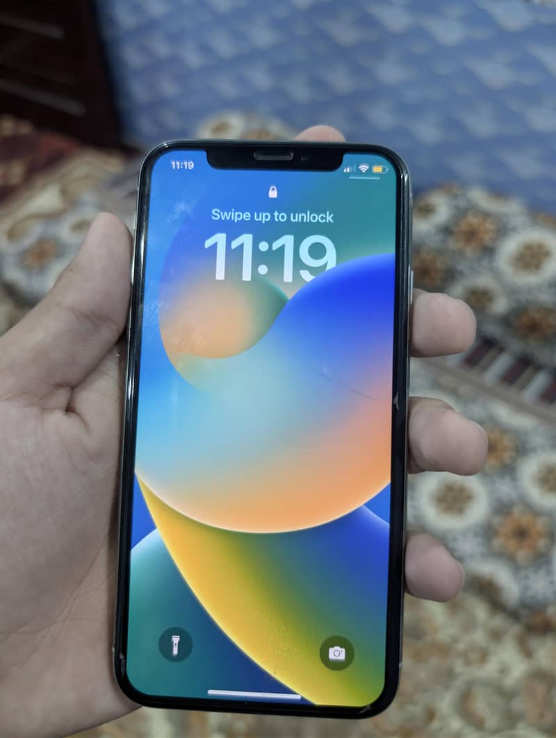 Apple iPhone X 3