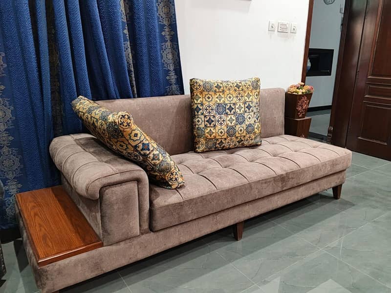 L shape sofa 0