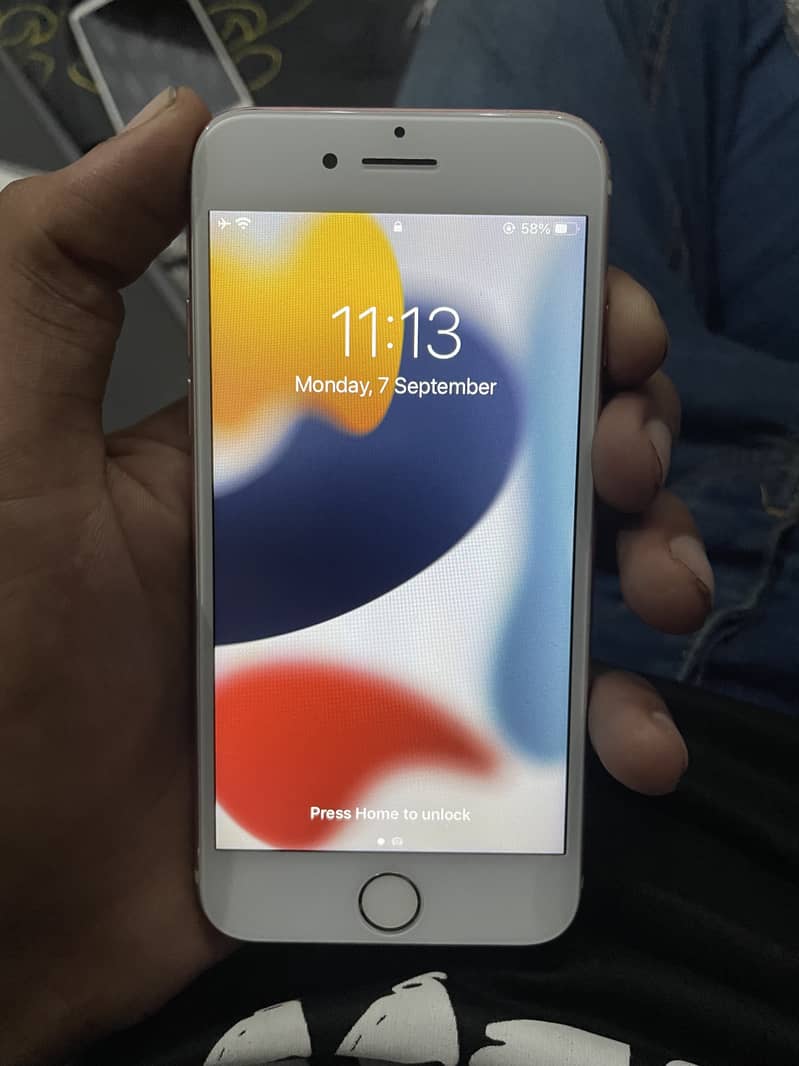 Apple iPhone 7 1