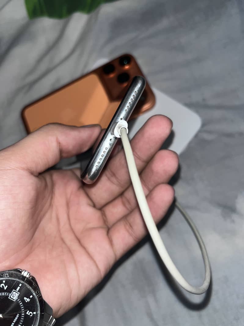 Apple iPhone X 2