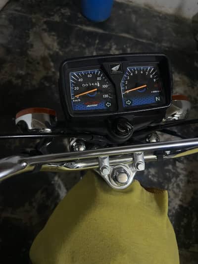 honda 125 ha jo lega wai first owner hoga.