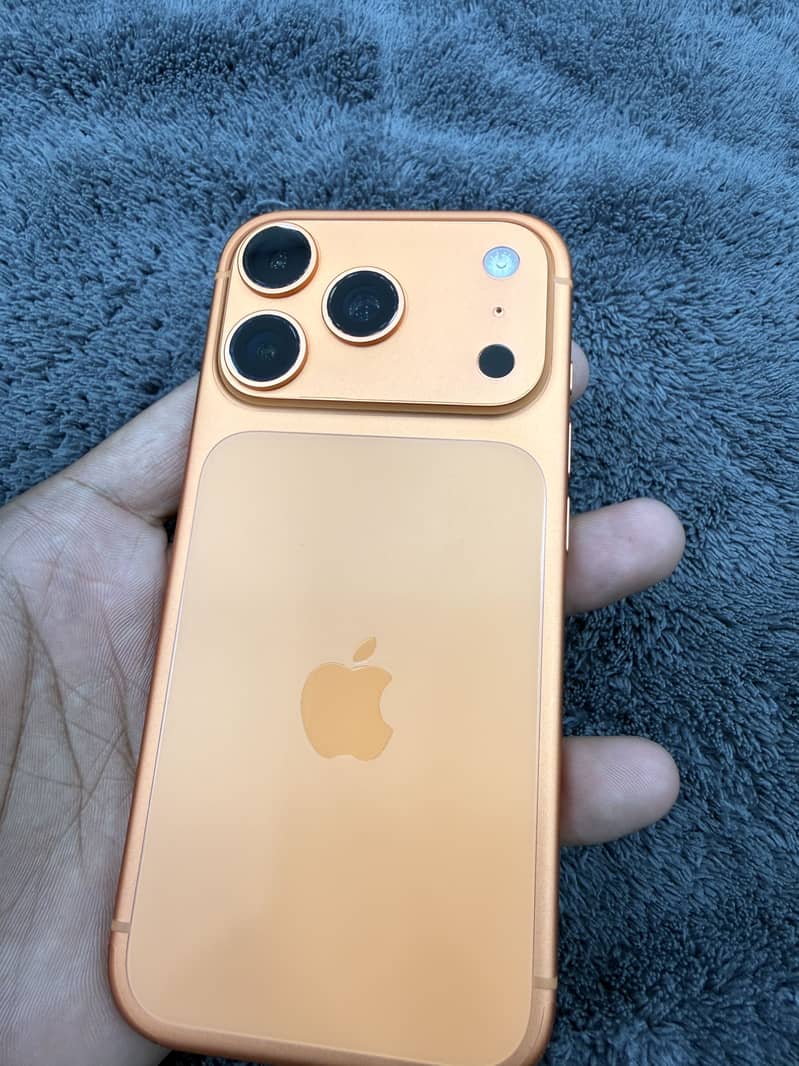 Apple iPhone 17 Pro 0