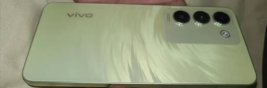 y 100