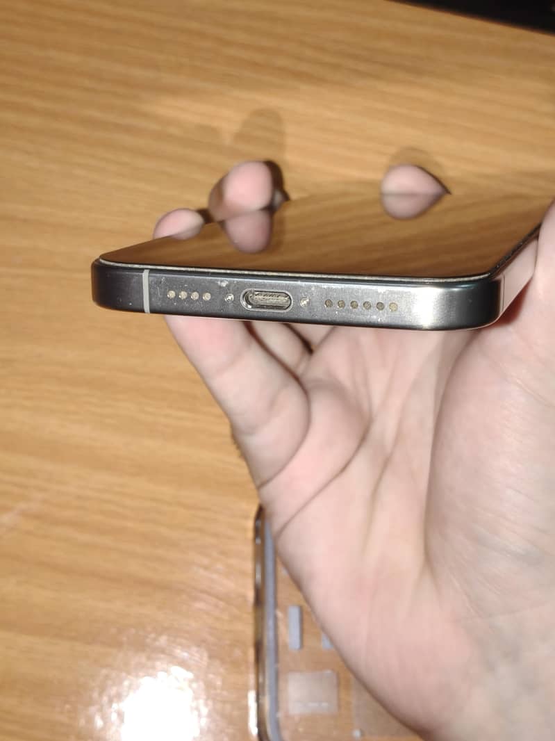 iphone 15 pro max 5
