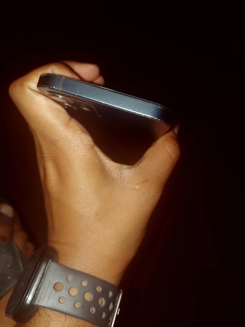 Apple iPhone 12 2