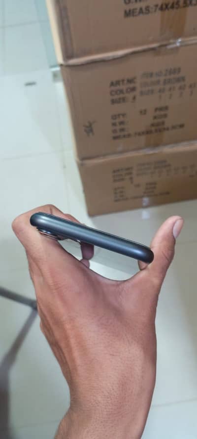 Apple iPhone 11 Factory unlocked