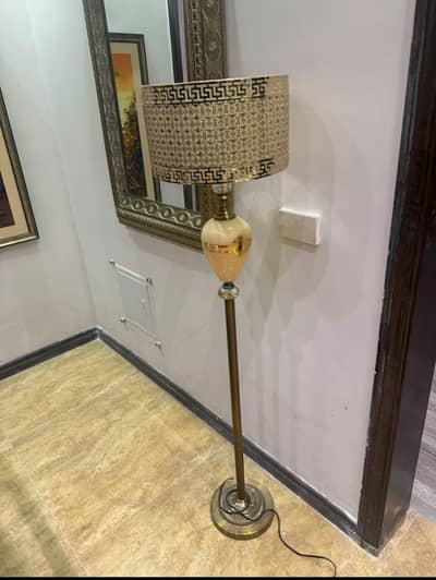 gold lamp good quality barely used