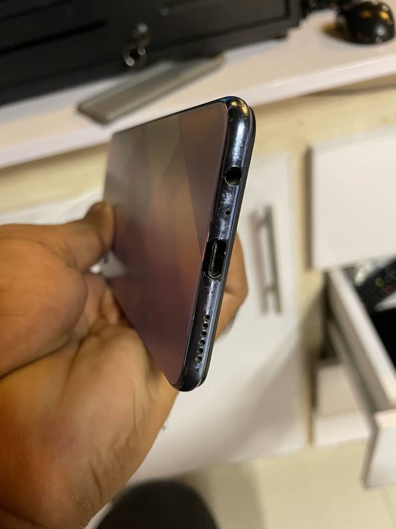Vivo V21e 1