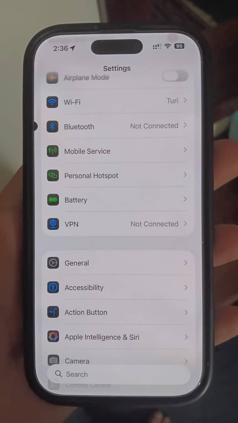 Apple iPhone 16 Pro 9