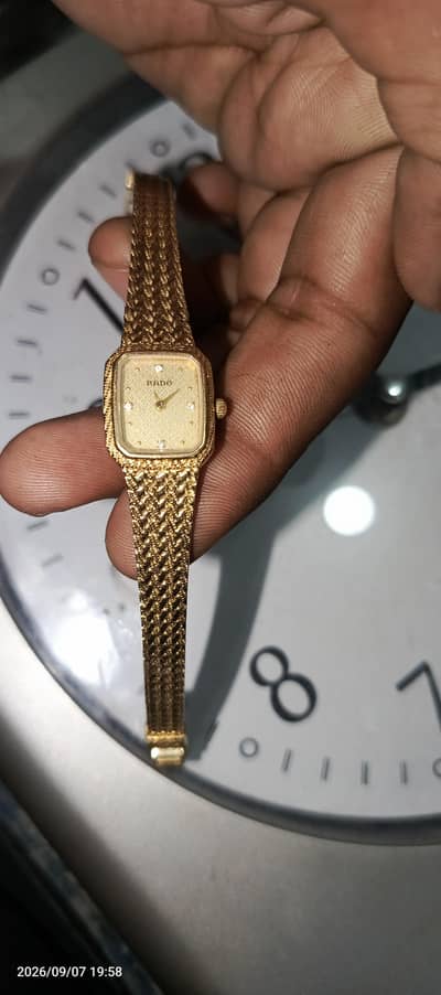 Vintage Rado Ladies Dress Watch – Gold Plated Textured Dial