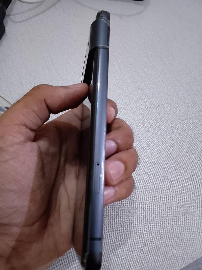 Google Pixel 8 2