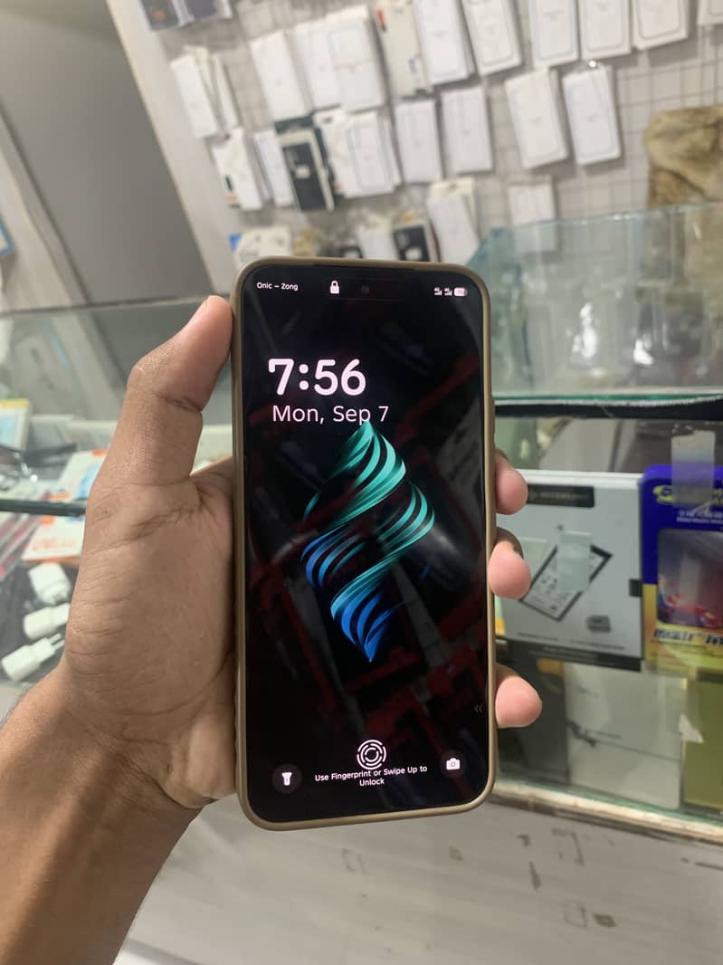 Tecno CAMON 40 Pro 10