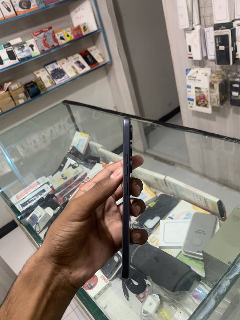 Tecno CAMON 40 Pro 15