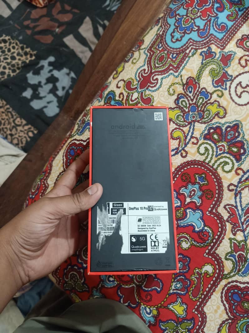 One Plus 10 Pro 6