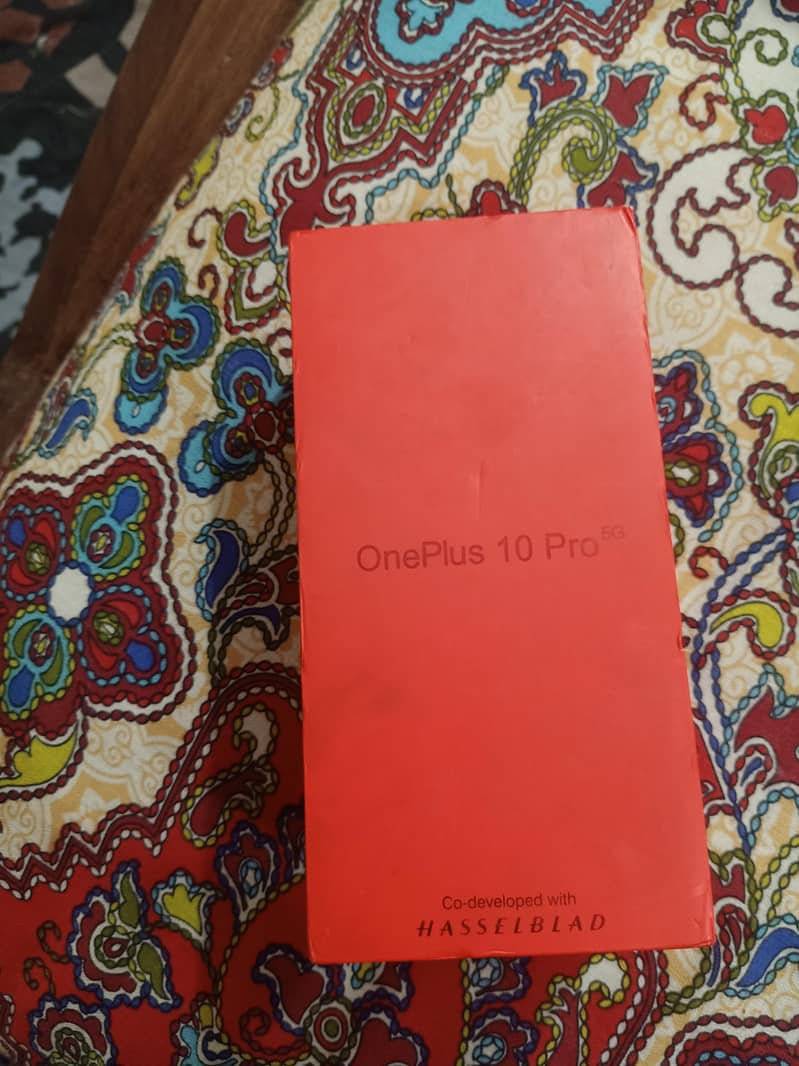 One Plus 10 Pro 8