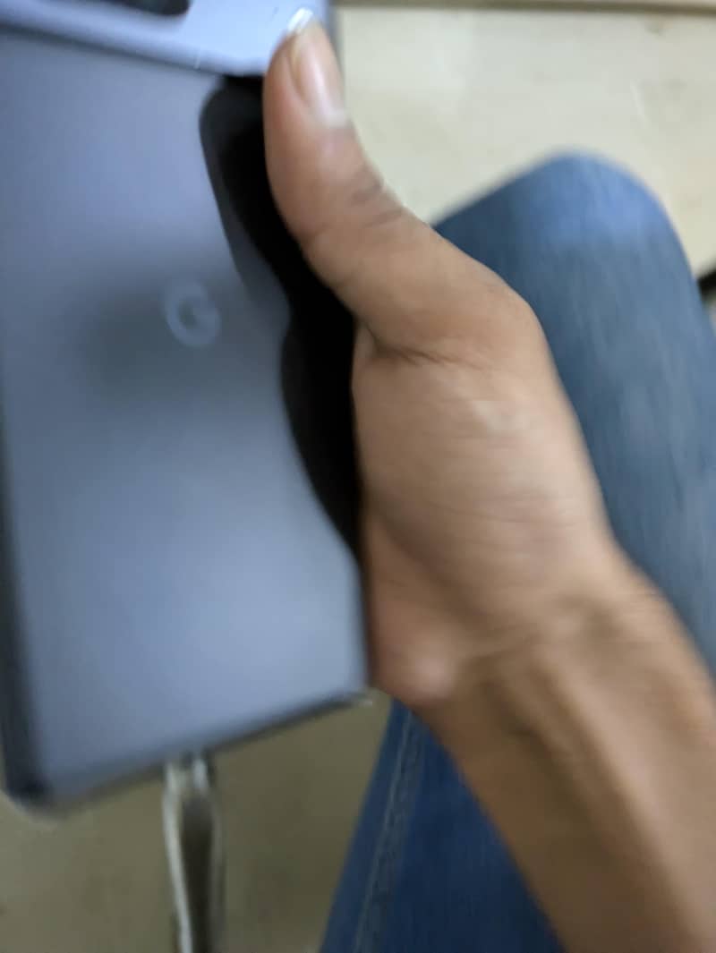 Google Pixel 7 4