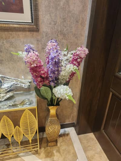 pure brass vase wirh flowers