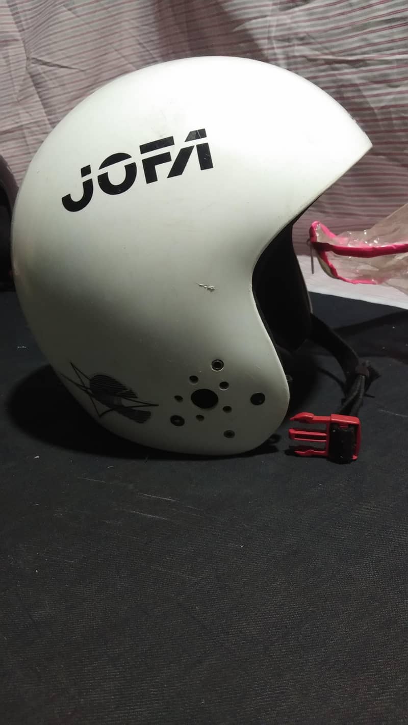 Helmets 0