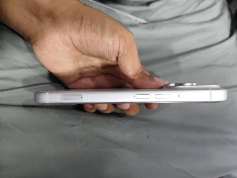 Apple iPhone 17 Pro 1