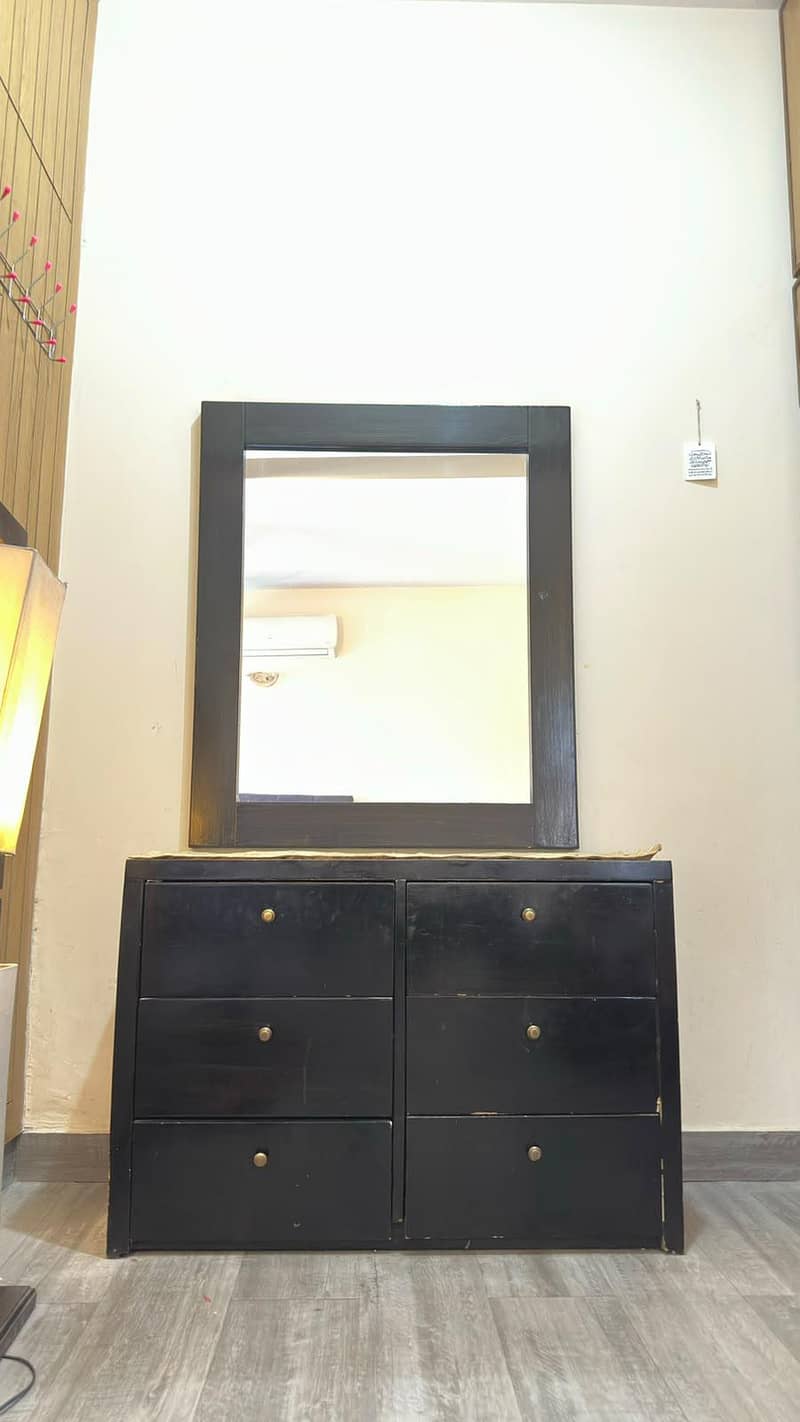 bed set/Sofa/console/Lamp/Study table/showcase 1