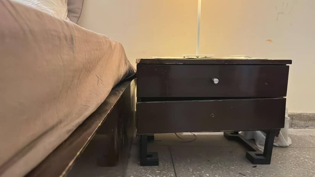 bed set/Sofa/console/Lamp/Study table/showcase 4