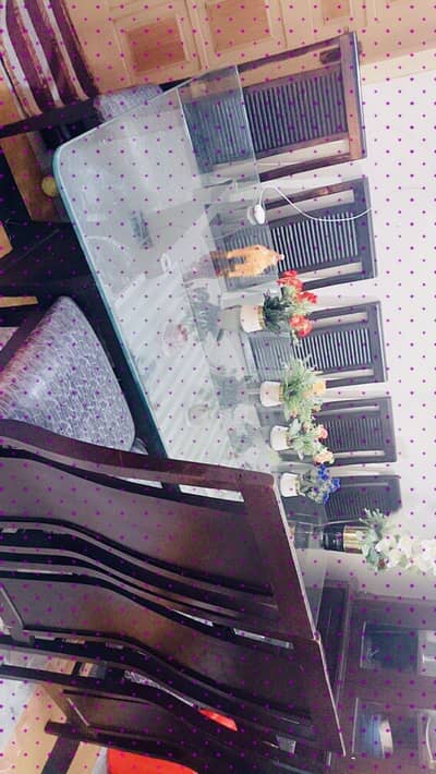 DINNING TABLE SET WITH 8 WODDAN CHAIRS