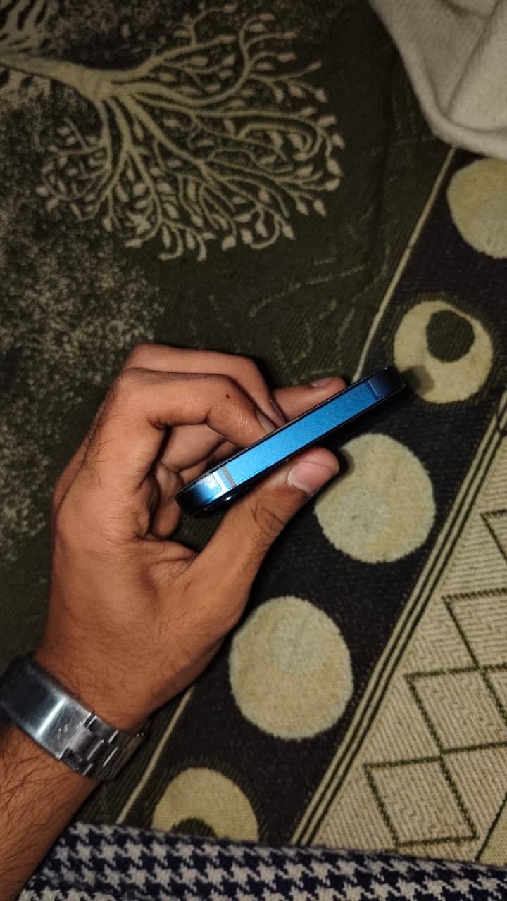 iphone 12 3