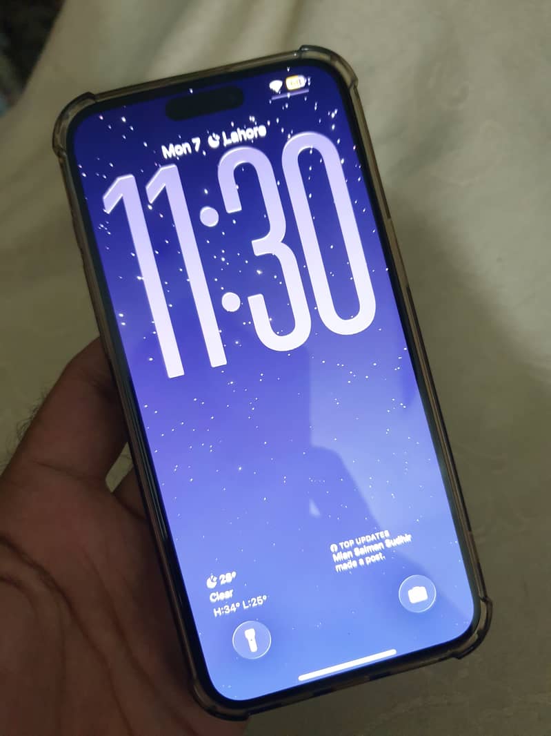 Apple iPhone 15 Pro Max 1