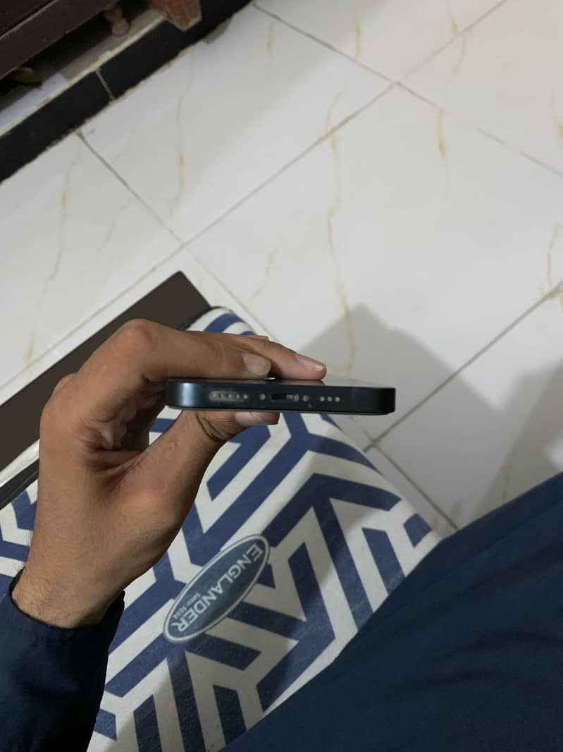 Apple iPhone 14 6