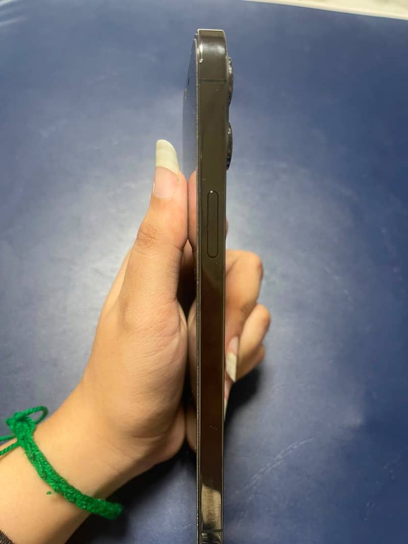 Apple iPhone 12 Pro Max 1