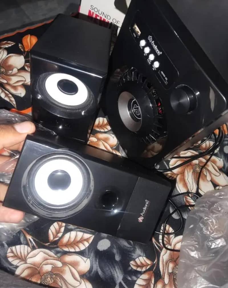 Audionic speaker  Max 230 4