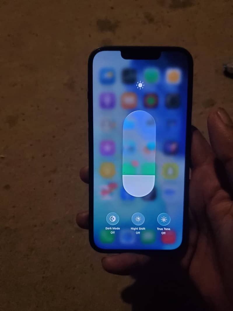 Apple iPhone 13 1