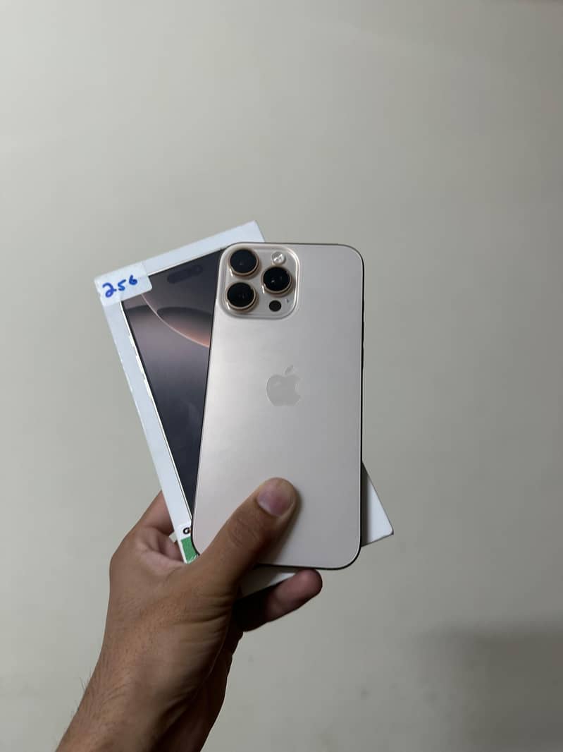 Apple iPhone 16 Pro Max 1