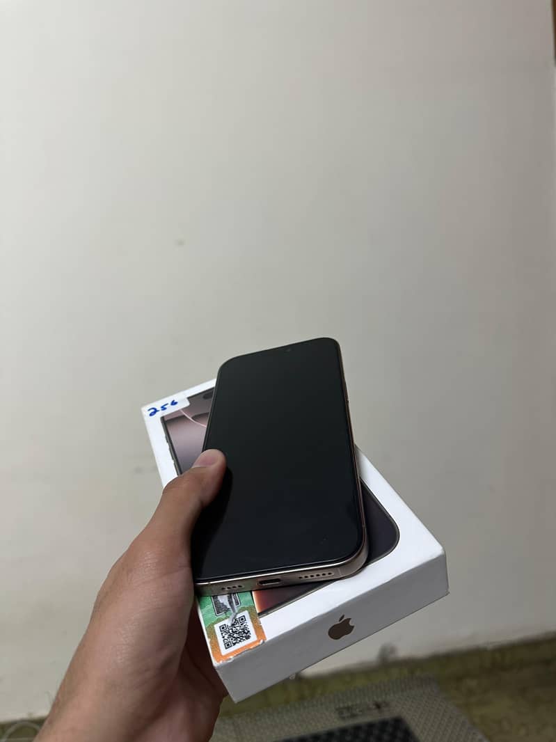 Apple iPhone 16 Pro Max 3
