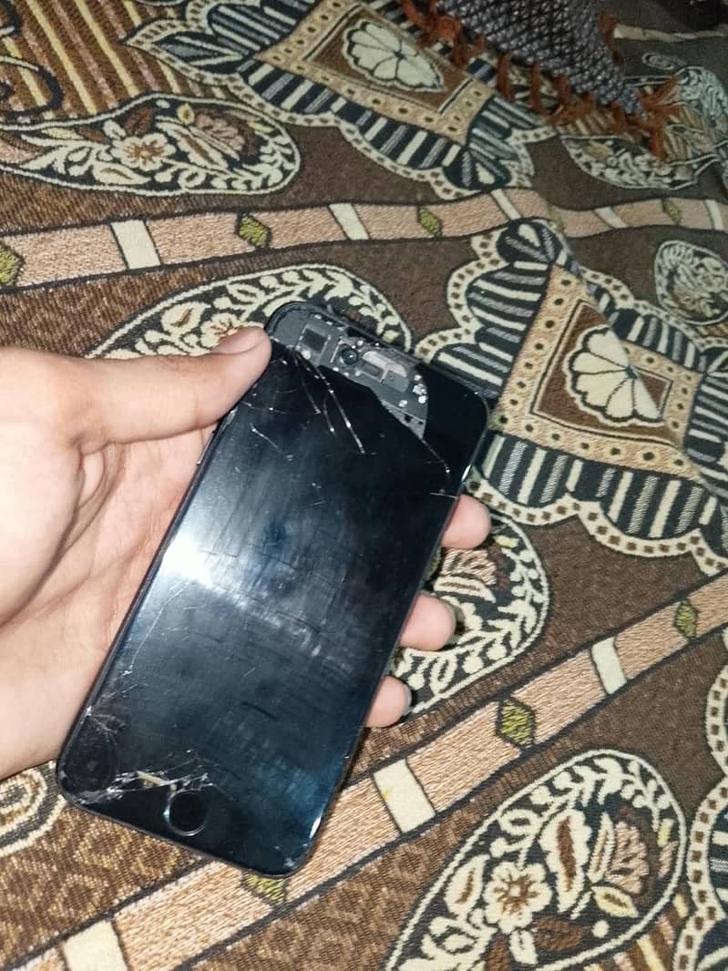 Apple iPhone SE 3