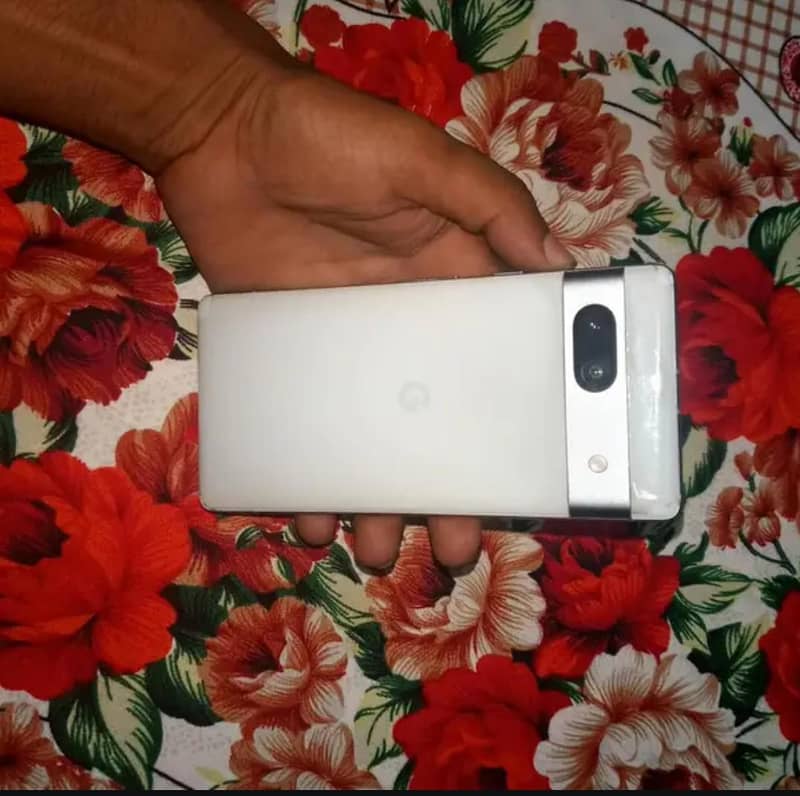 Google Pixel 7a 1