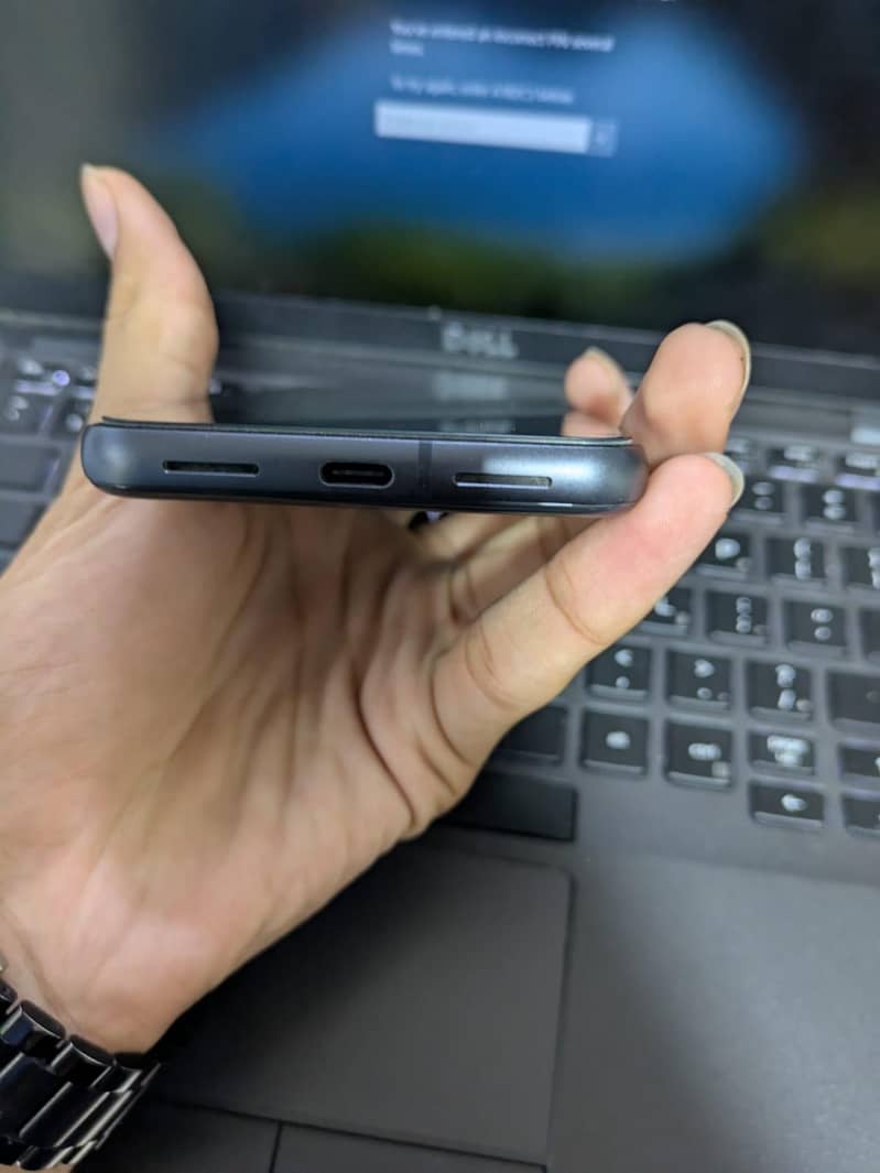 Google Pixel 8 7