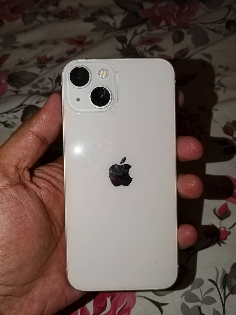 Apple iPhone 13 7