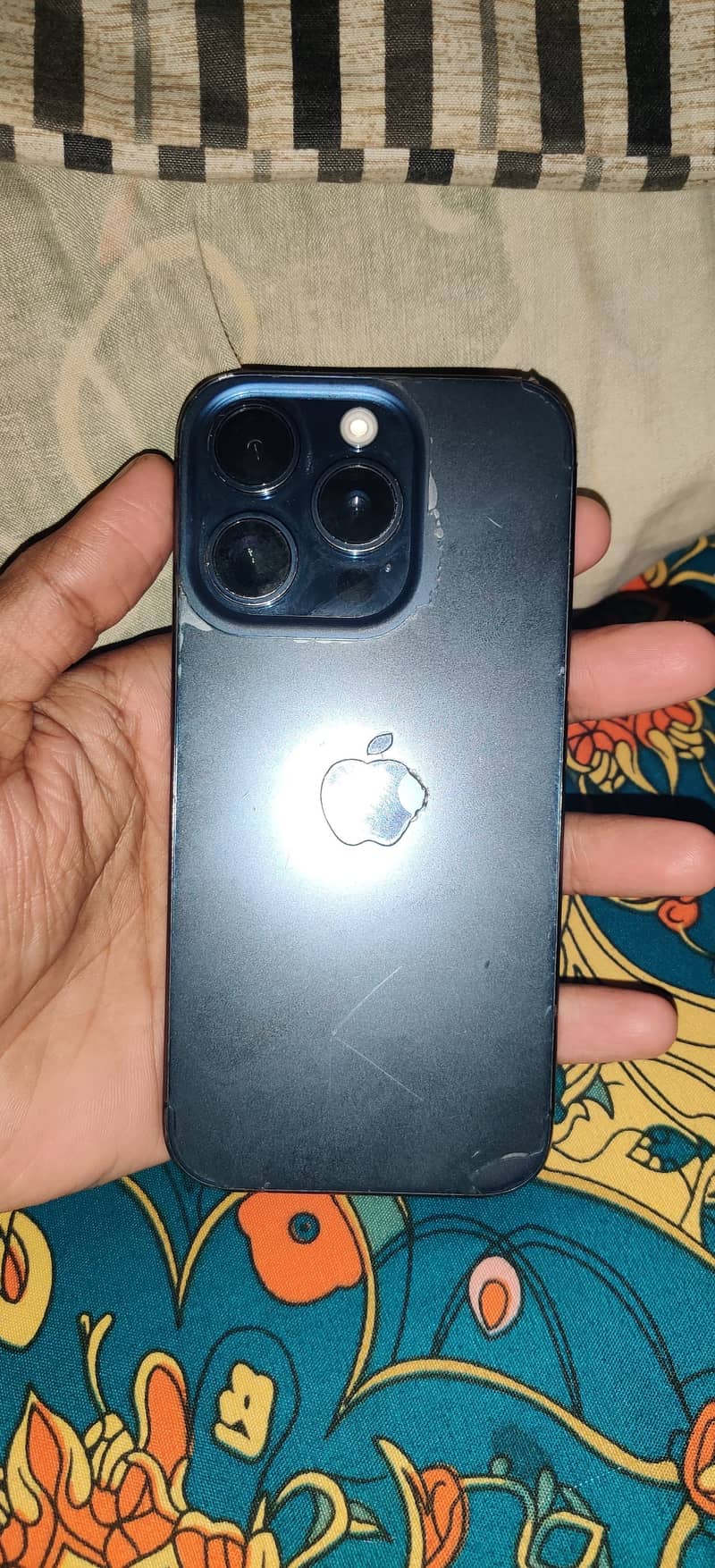 Apple iPhone 15 Pro 1