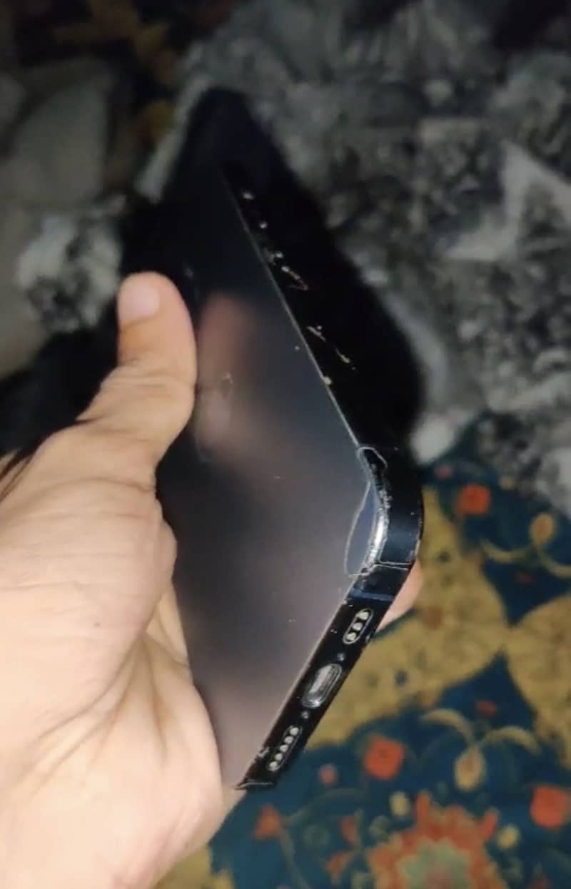 Apple iPhone 15 Pro 6