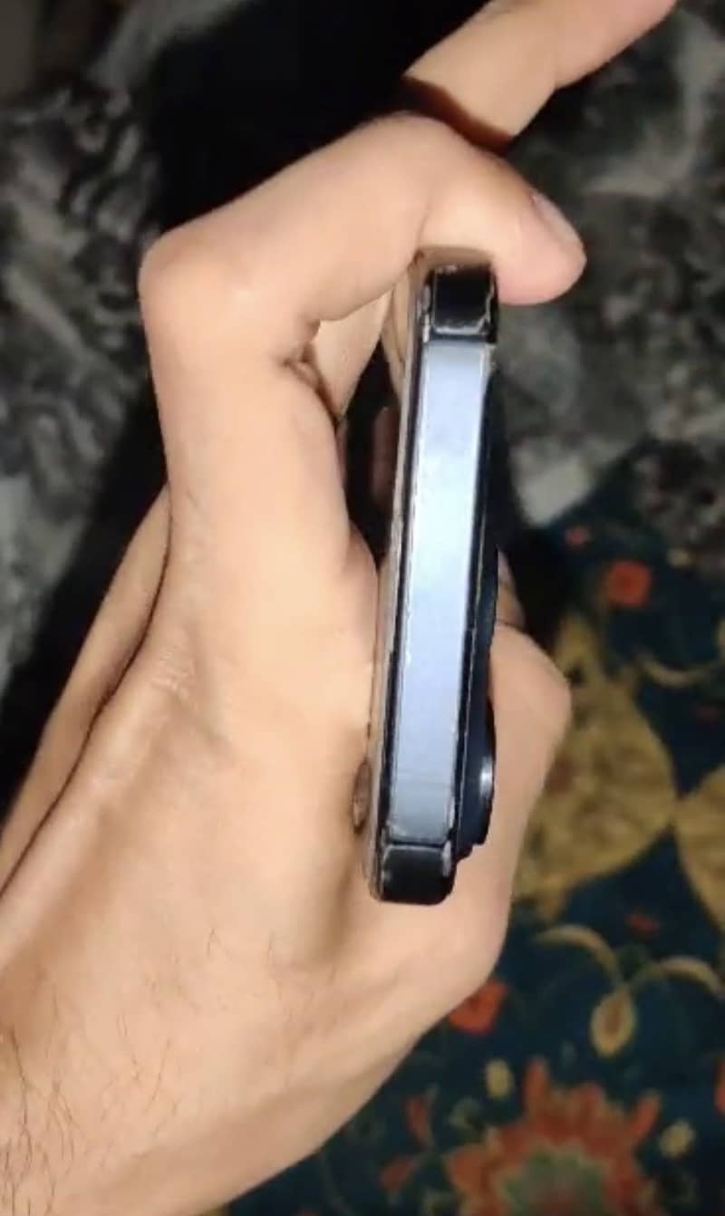 Apple iPhone 15 Pro 10