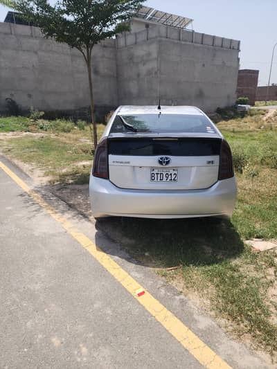 Toyota Prius 2012