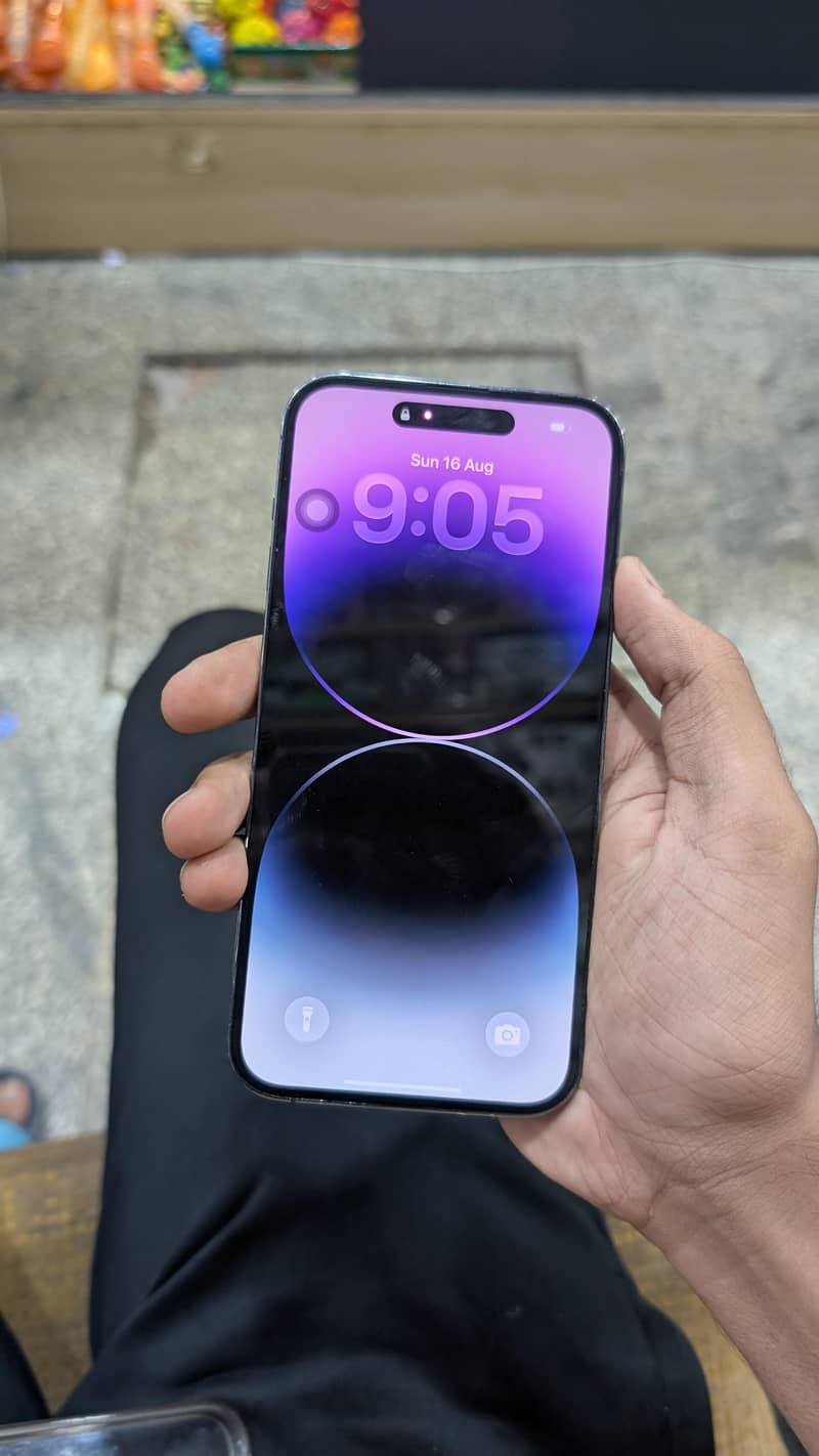 iPhone 14 Pro Max 1