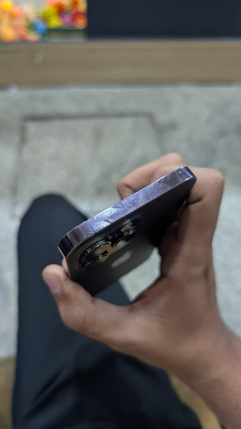 iPhone 14 Pro Max 4