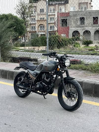 SUPERSTAR FALCON 150