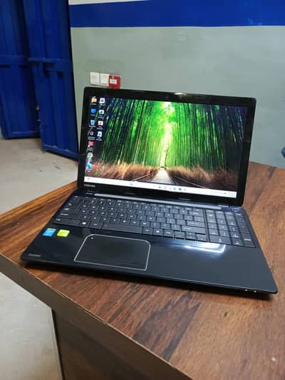 Toshiba satellite L50-A | Core i5 4th gen | 8/250 | 2GB NVIDIA
