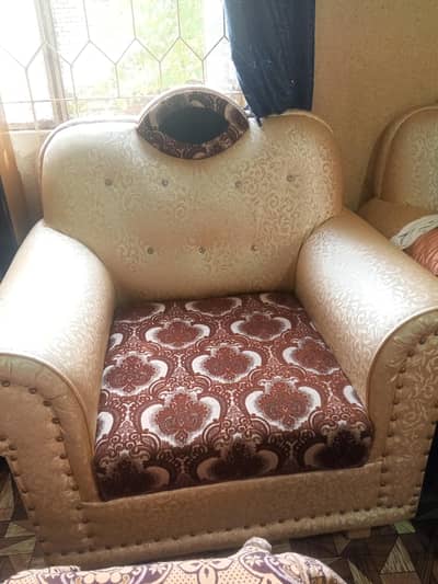 4seter sofa set golden brown 4 year used good condition in islamabad