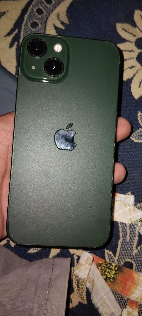 Apple iPhone 13 1
