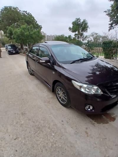 Toyota Corolla Altis 2013