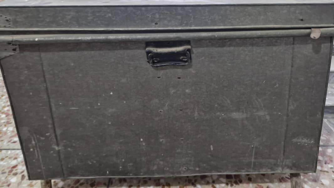 Trunk /peti 2